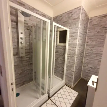 Sejour A 20 Minutes De L'espagne Avec Petit-dejeuner A La Demande A Les Lumineuses Du Palais Des Rois De Majorque Апартаменты